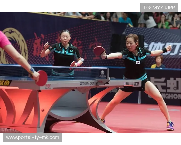 重庆女曲黑马姿态引人注目，年轻队伍表现不俗